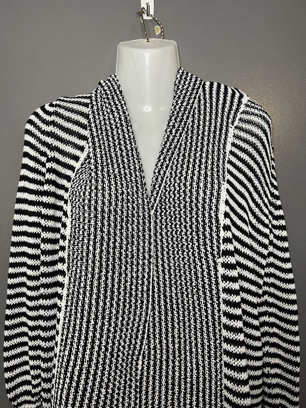 White House Black Market Cardigan Sweater Womens XS Black White Striped Open